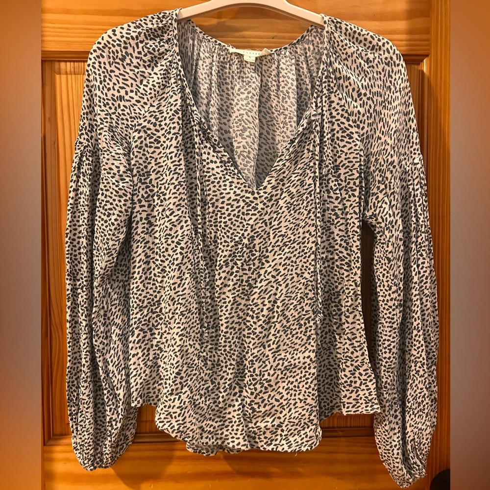 Lovestitch Blouse low key Animal Print vibe